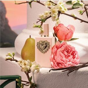 Dolce & Gabbana My Devotion, peony & vanilla